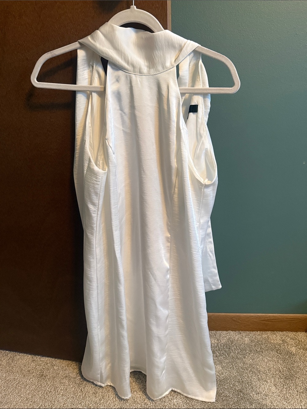 Women’s White Satin Lulu’s Dress